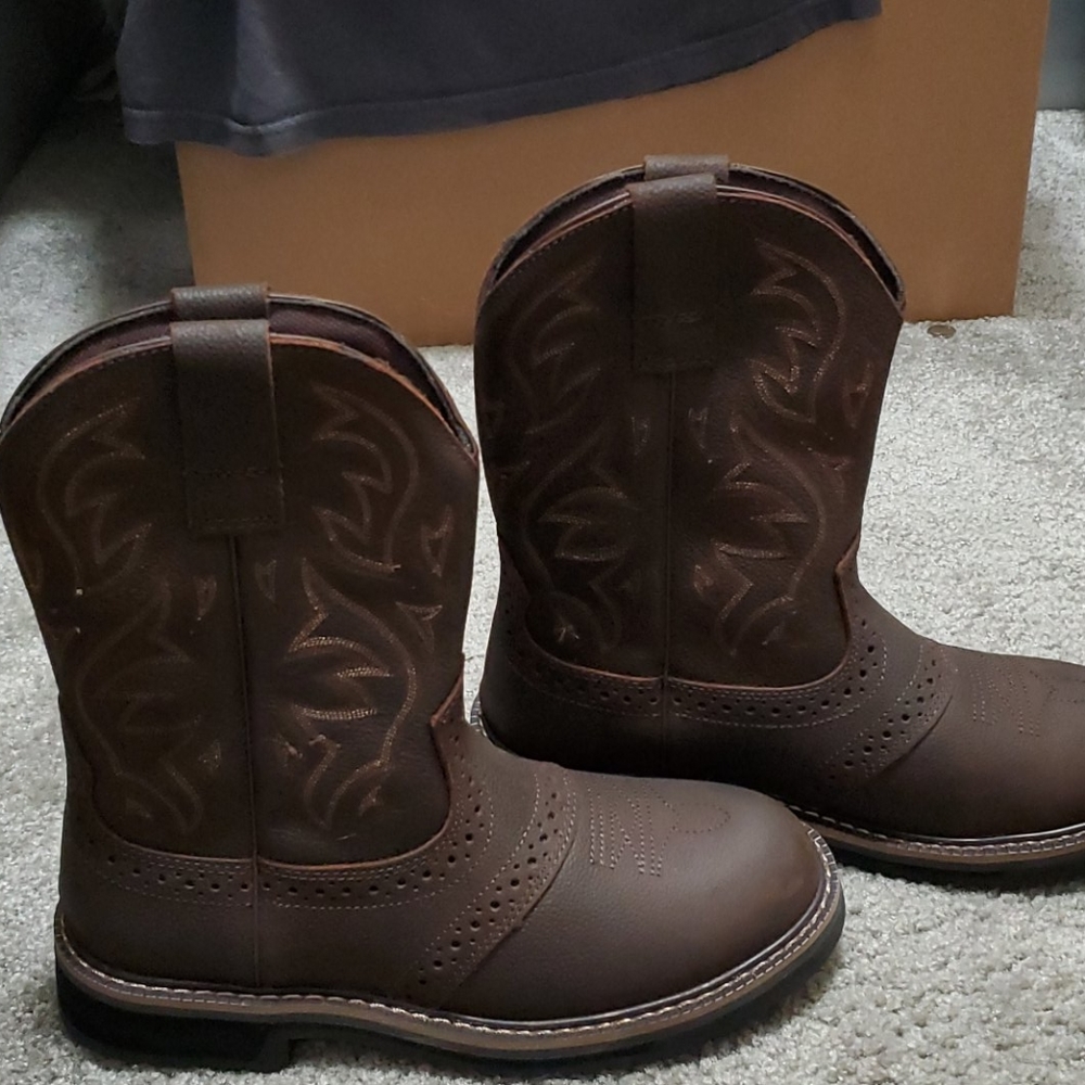 Steel toes